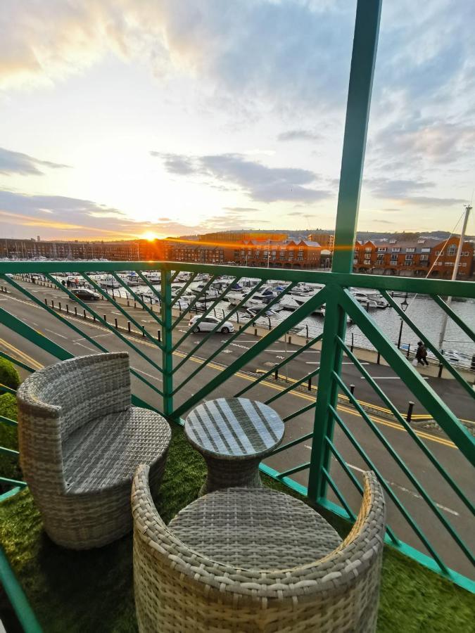 Apartment By The Beach Swansea Buitenkant foto